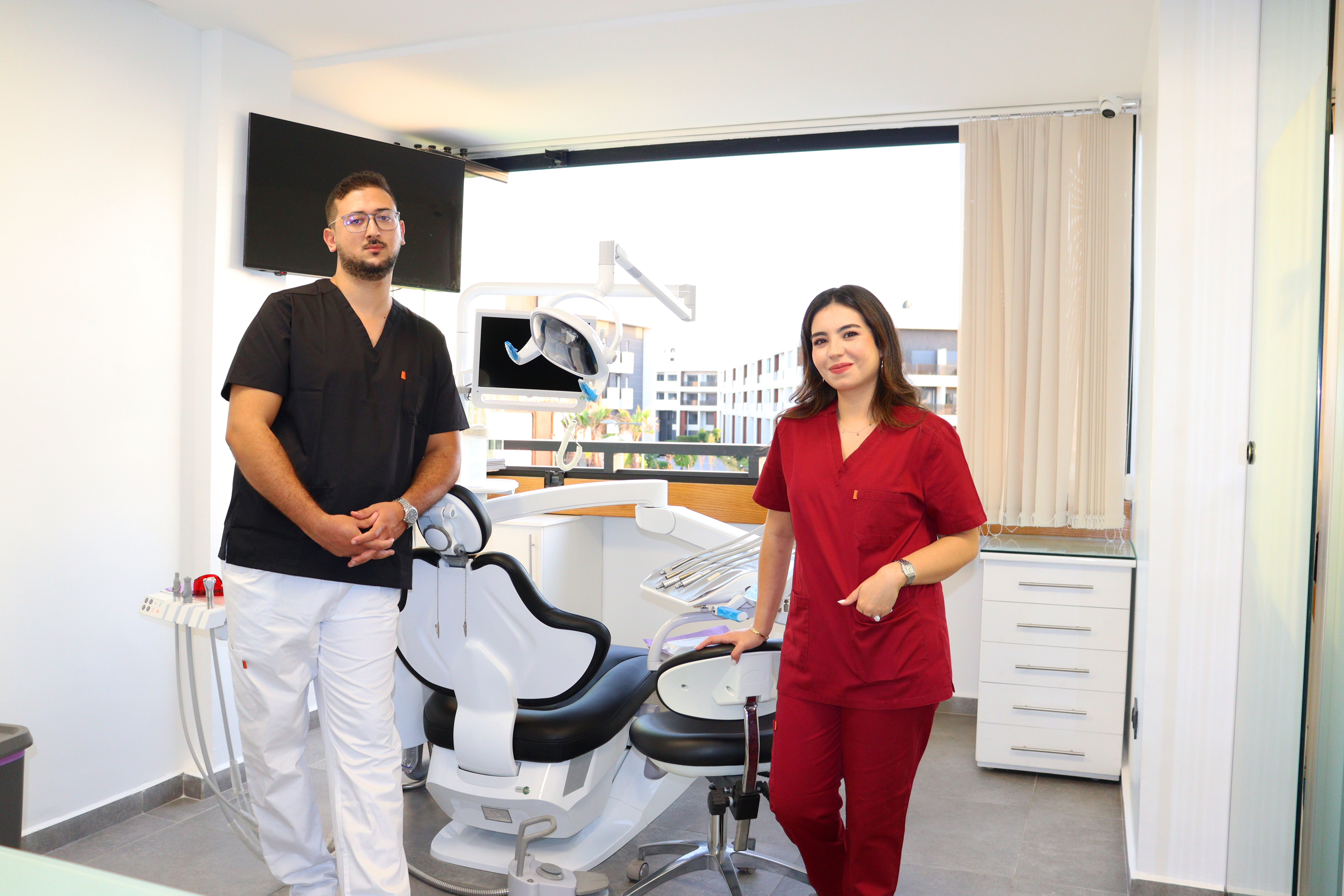 docteur_amine_karami_dentiste_bouskoura_casablanca