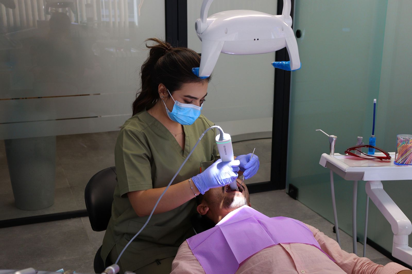 docteur_amine_karami_dentiste_bouskoura_casablanca